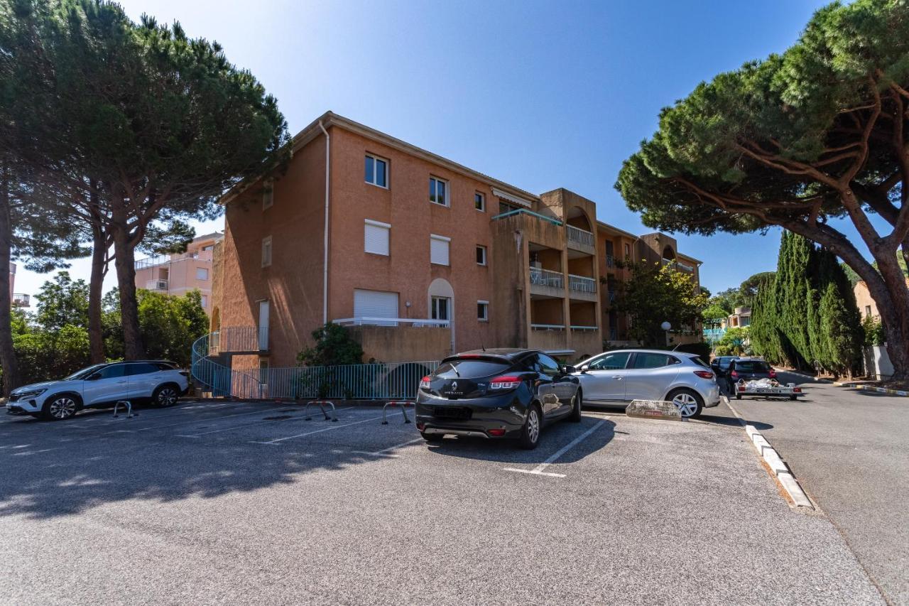 La Castillane - Appt Avec Piscine Partagee
